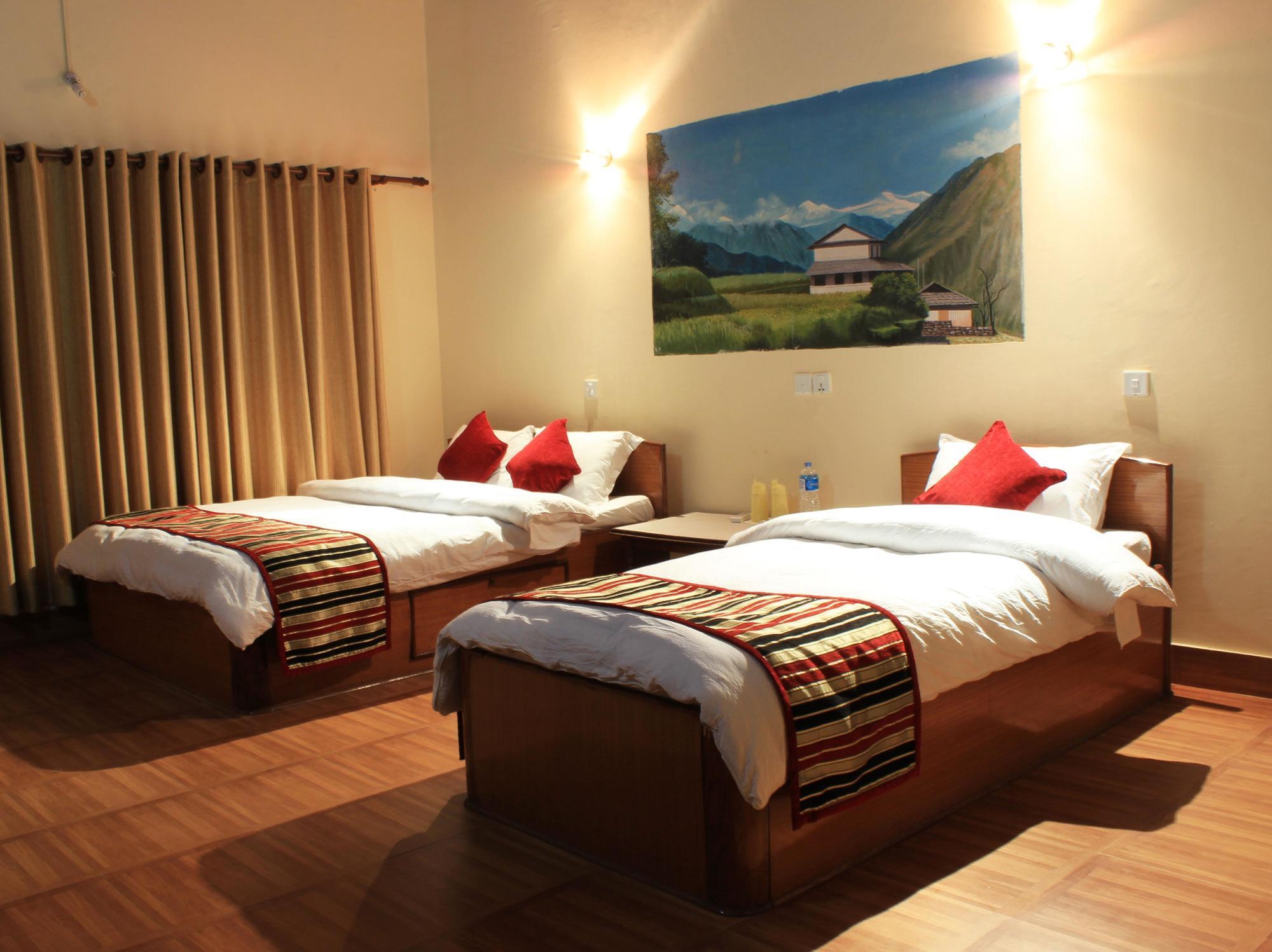 Unique Wild Resort Sauraha Bagian luar foto