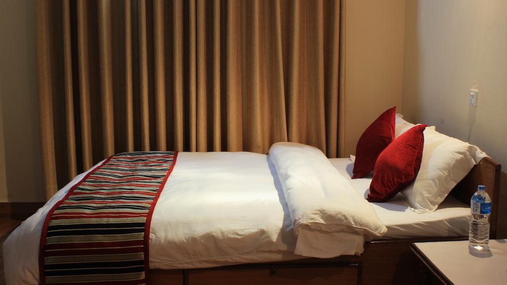 Unique Wild Resort Sauraha Ruang foto