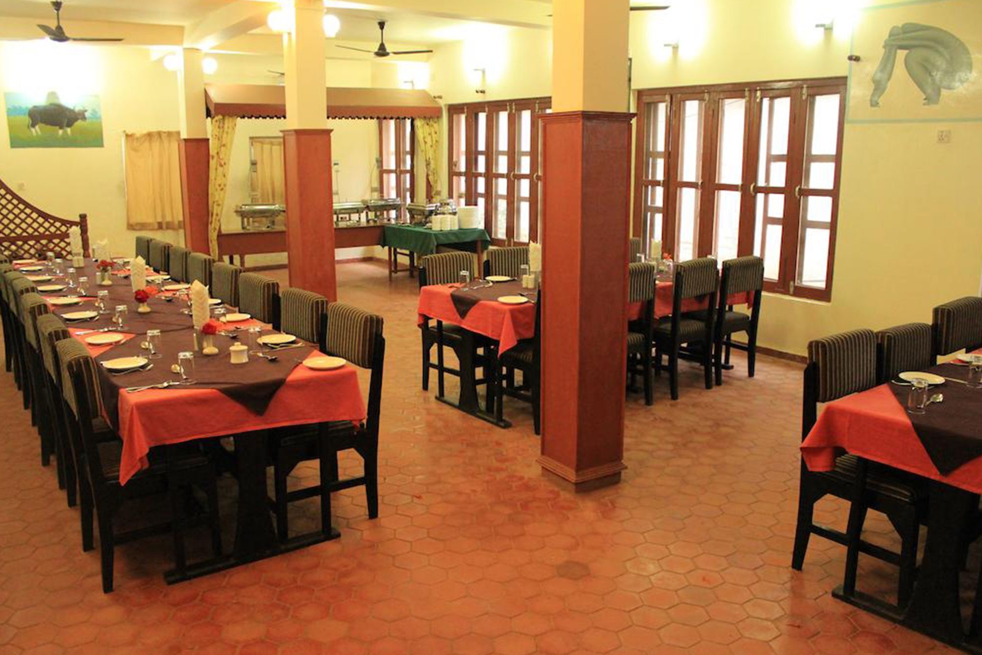 Unique Wild Resort Sauraha Bagian luar foto
